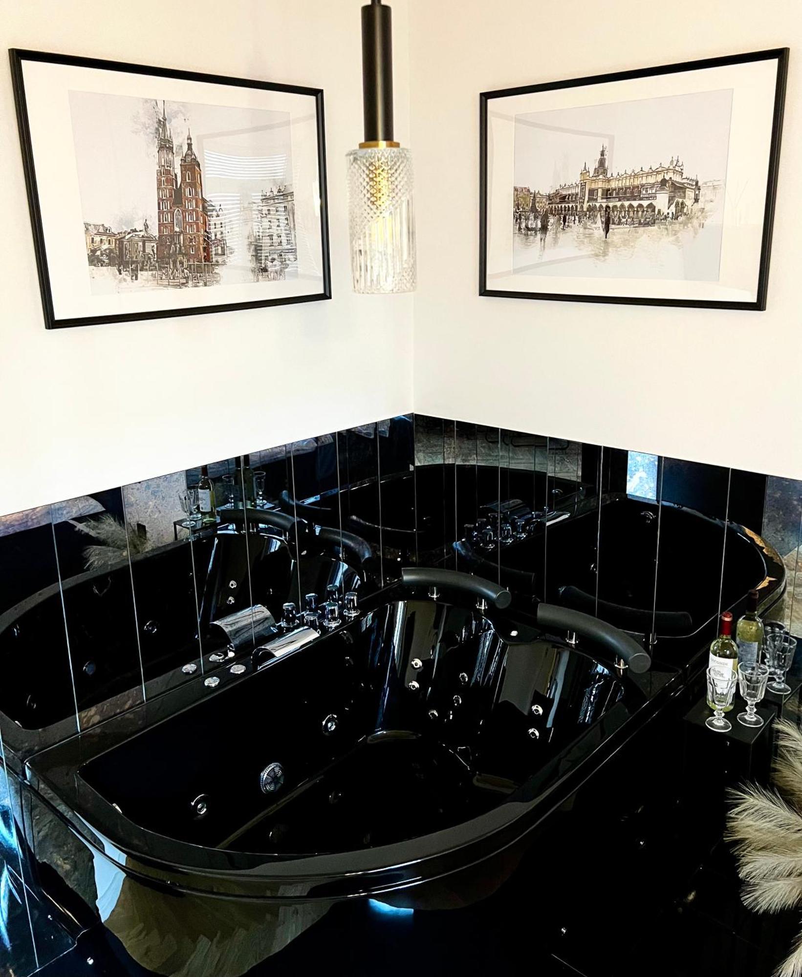 Krakow Old Town Apartment Jacuzzi - Wymeldowanie Do 13 Eksteriør billede